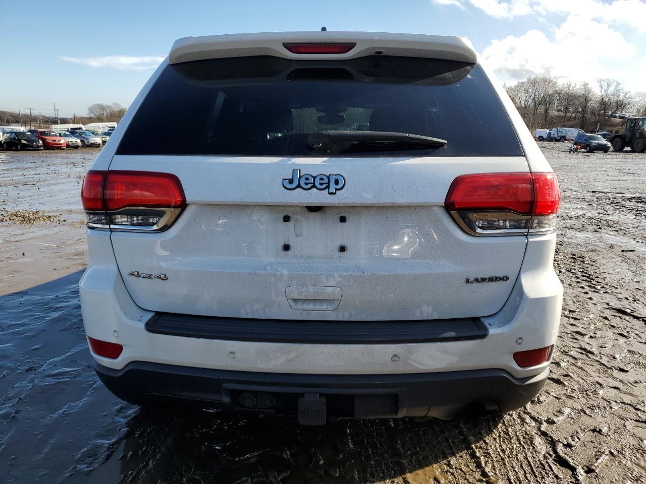 1C4RJFAG3HC875991 2017 Jeep Grand Cherokee Laredo