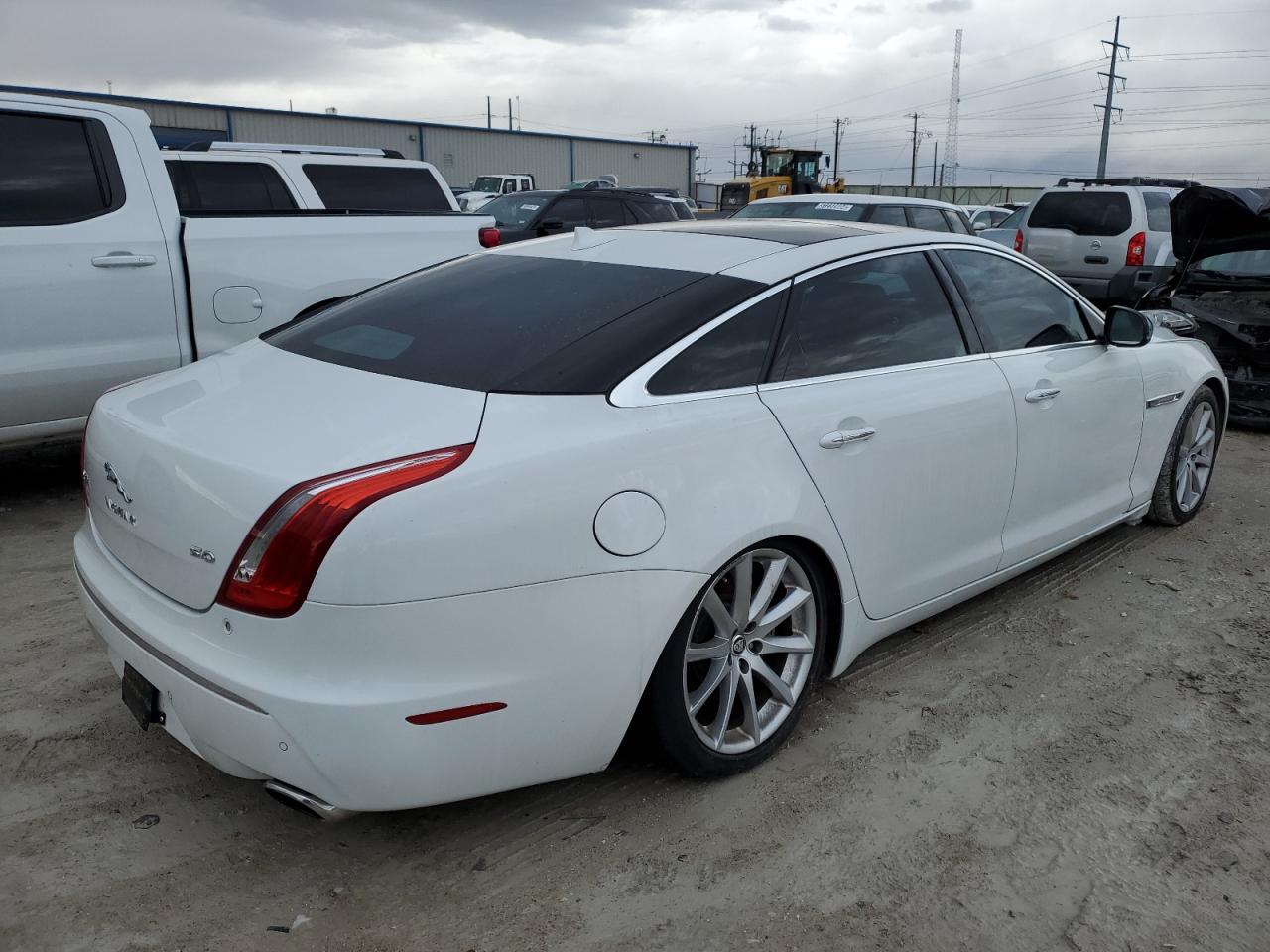 2013 Jaguar Xjl Portfolio vin: SAJWA2G12DLV55894