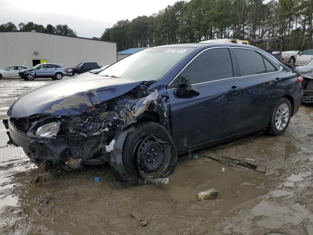 2015 Toyota Camry Hybrid 