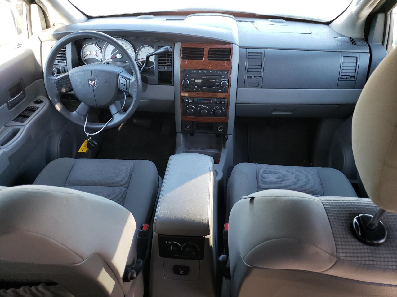 1D8HB48N28F124009 2008 Dodge Durango Slt