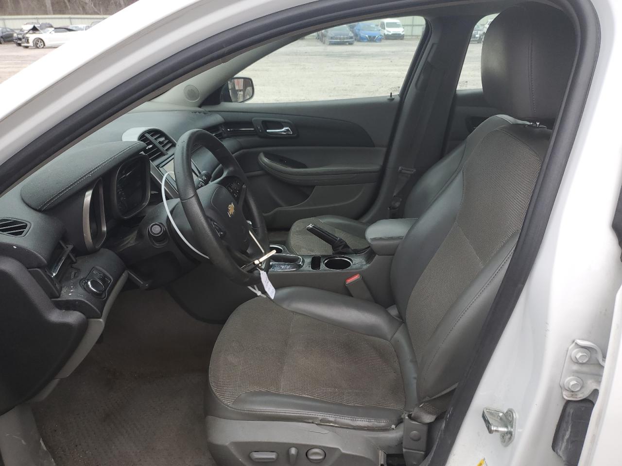 1G11C5SA9GF107577 2016 Chevrolet Malibu Limited Lt