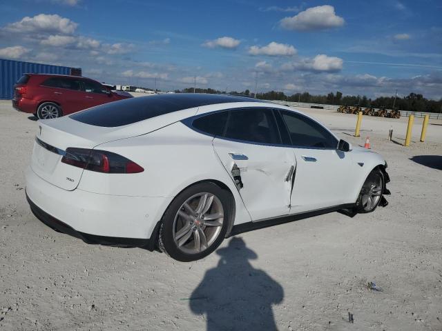 2015 TESLA MODEL S 70 - 5YJSA1S25FF088015