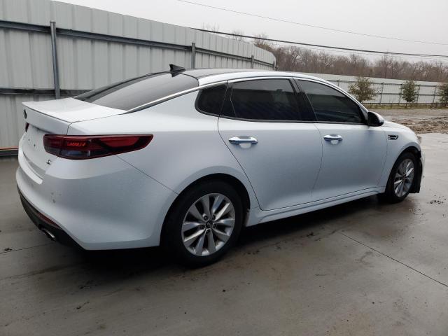 5XXGT4L39JG247570 | 2018 KIA OPTIMA LX