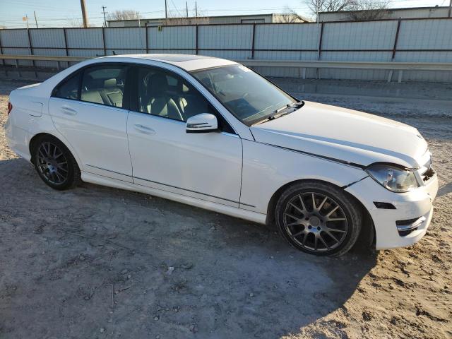 VIN WDDGF4HB7DR294899 2013 Mercedes-Benz C-Class, 250 no.4