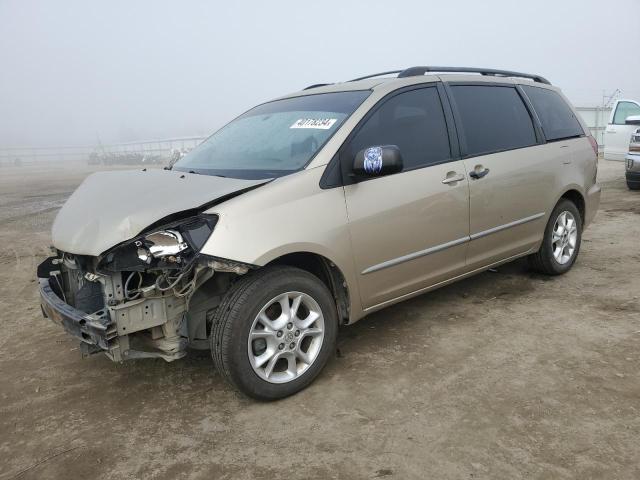 2004 Toyota Sienna CE