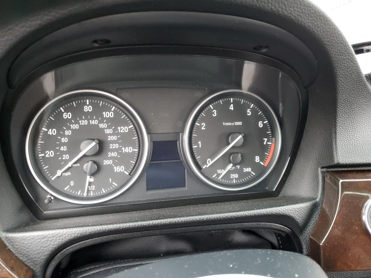 WBAKF5C56BE395851 2011 BMW 328 Xi Sulev