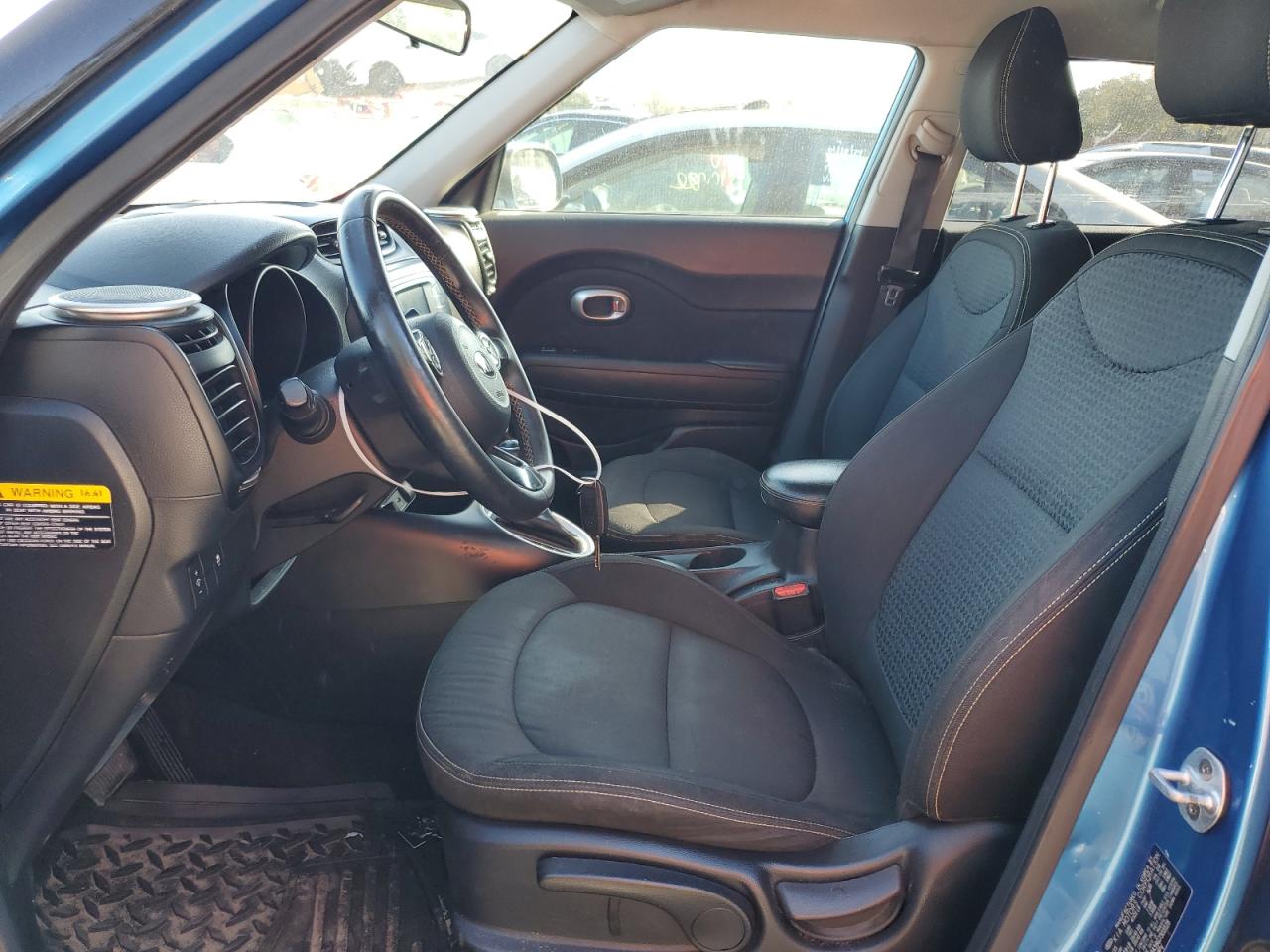 KNDJP3A59G7303128 2016 Kia Soul +