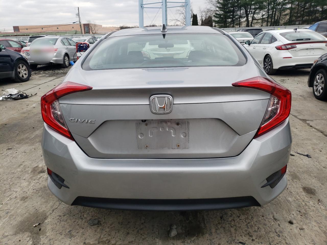 2HGFC2F74HH528425 HONDA CIVIC 2017