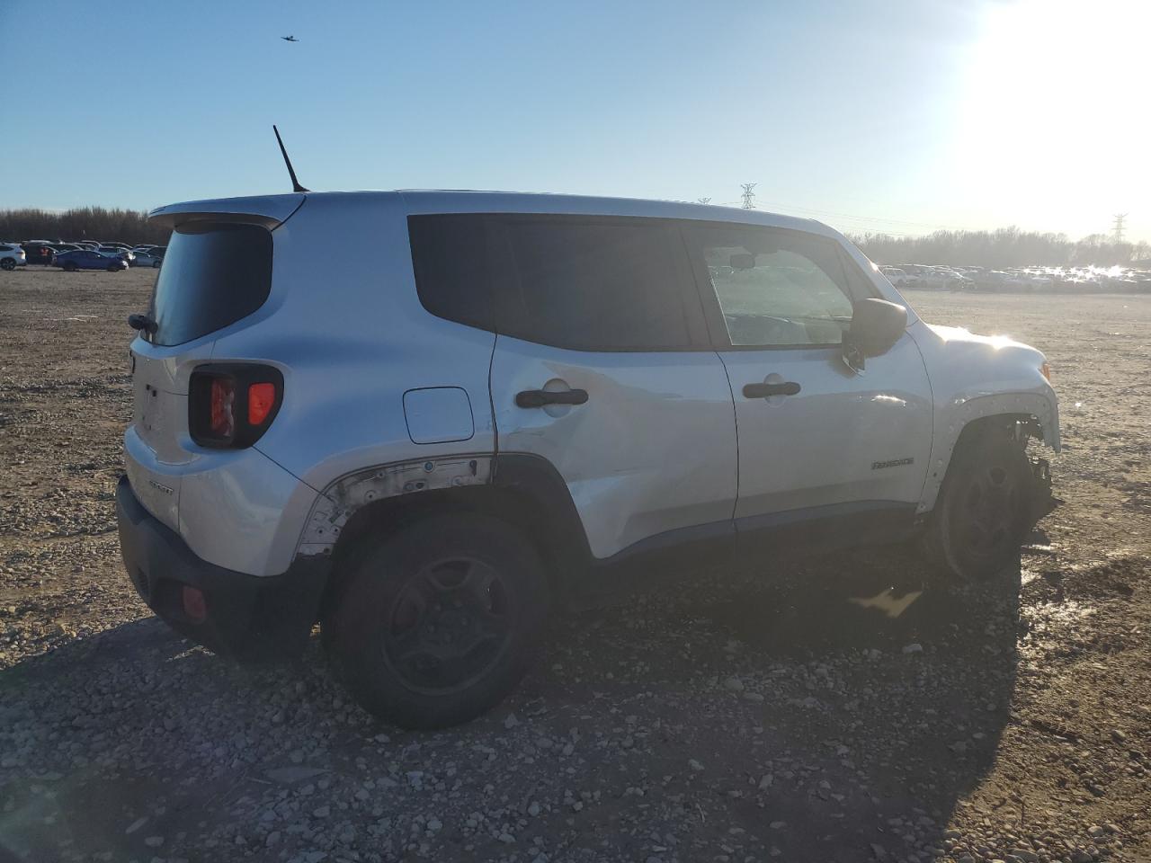 Lot #2508132315 2015 JEEP RENEGADE S