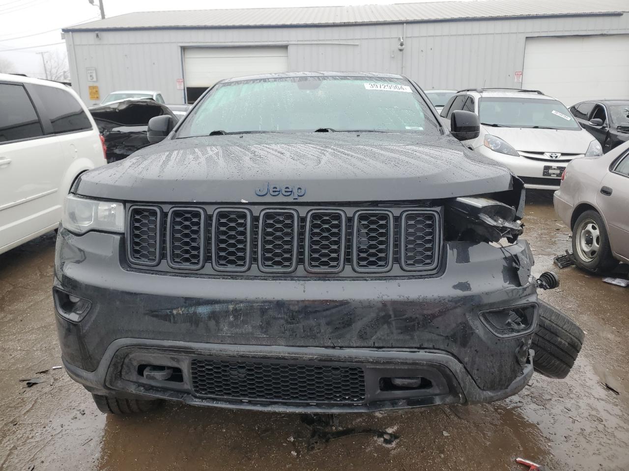 2018 Jeep Grand Cherokee Laredo vin: 1C4RJFAG7JC437271