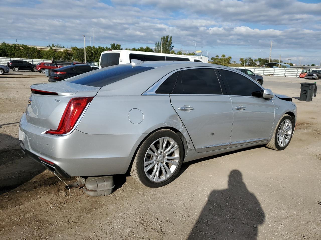 2G61M5S34J9126935 2018 Cadillac Xts Luxury