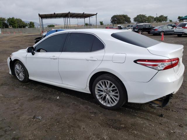 VIN 4T1B11HK4JU523772 2018 TOYOTA CAMRY no.2