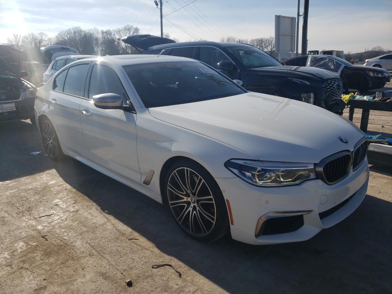 2018 BMW M550Xi vin: WBAJB9C55JB286652