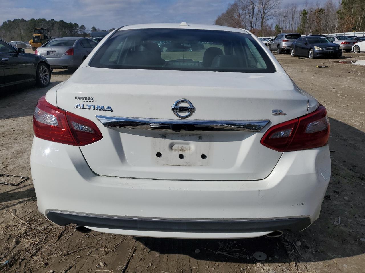 2018 Nissan Altima 2.5 vin: 1N4AL3AP7JC239222