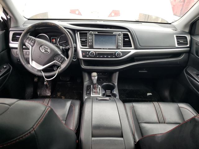 VIN 5TDJZRFH0KS601775 2019 Toyota Highlander, SE no.8