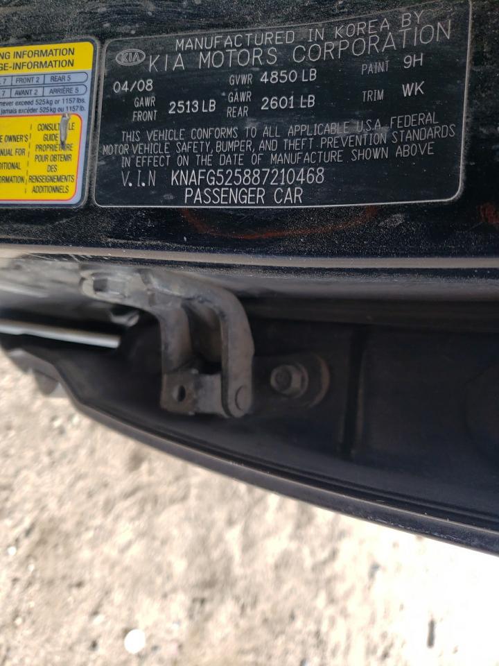 KNAFG525887210468 2008 Kia Rondo Base