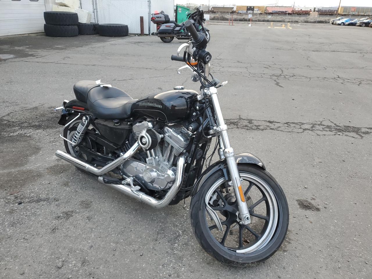 1HD4CR219HC425857 HARLEY-DAVIDSON XL883 SUPE 2017