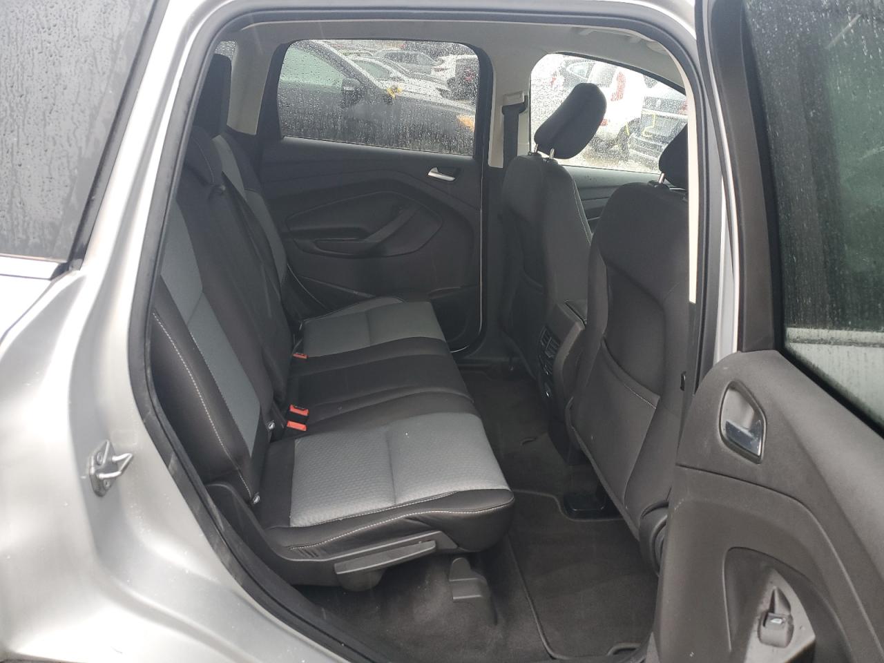 1FMCU9GD0JUD57358 2018 Ford Escape Se