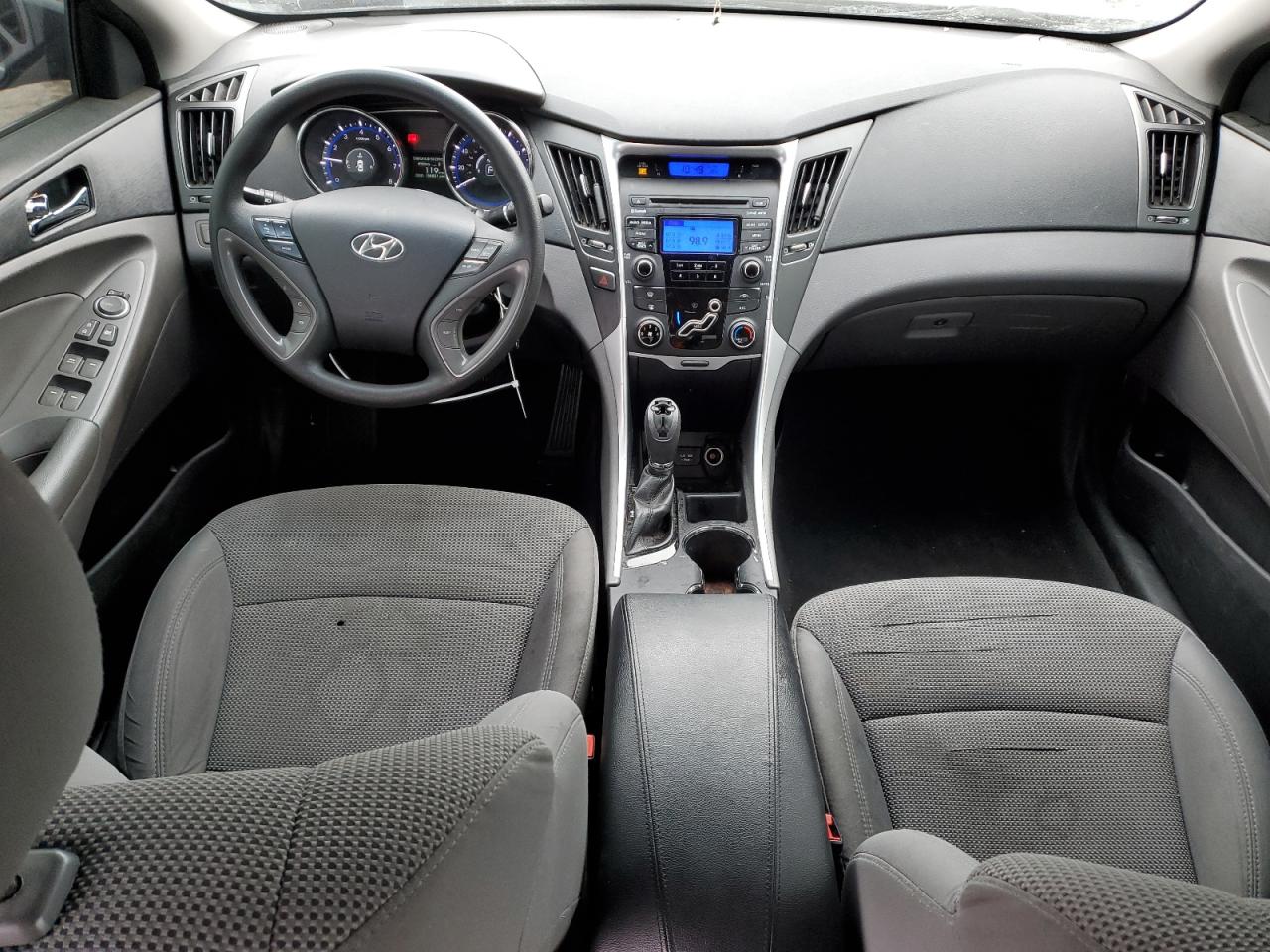 5NPEB4AC2DH779782 2013 Hyundai Sonata Gls