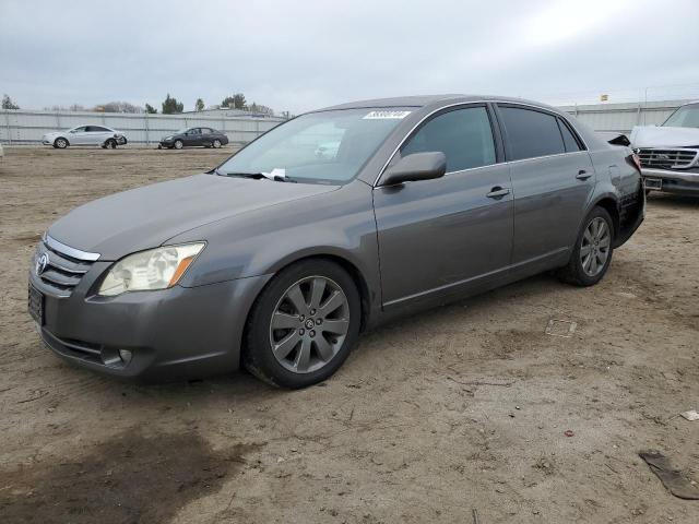 2005 Toyota Avalon XL