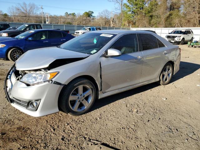 Lot #2461378499 2014 TOYOTA CAMRY L salvage car