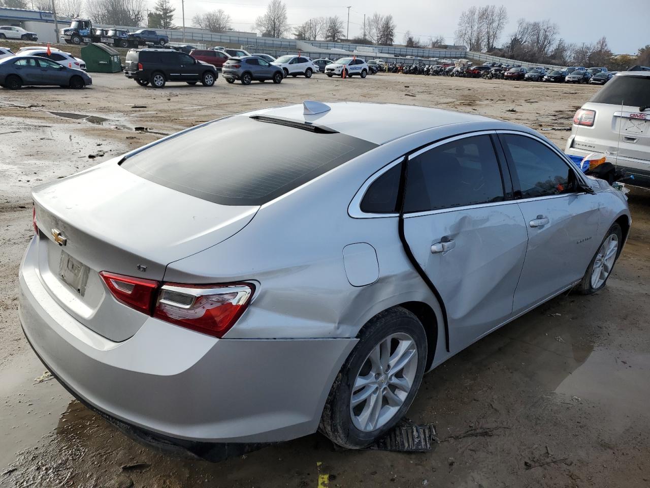 2018 Chevrolet Malibu Lt vin: 1G1ZD5ST4JF245245