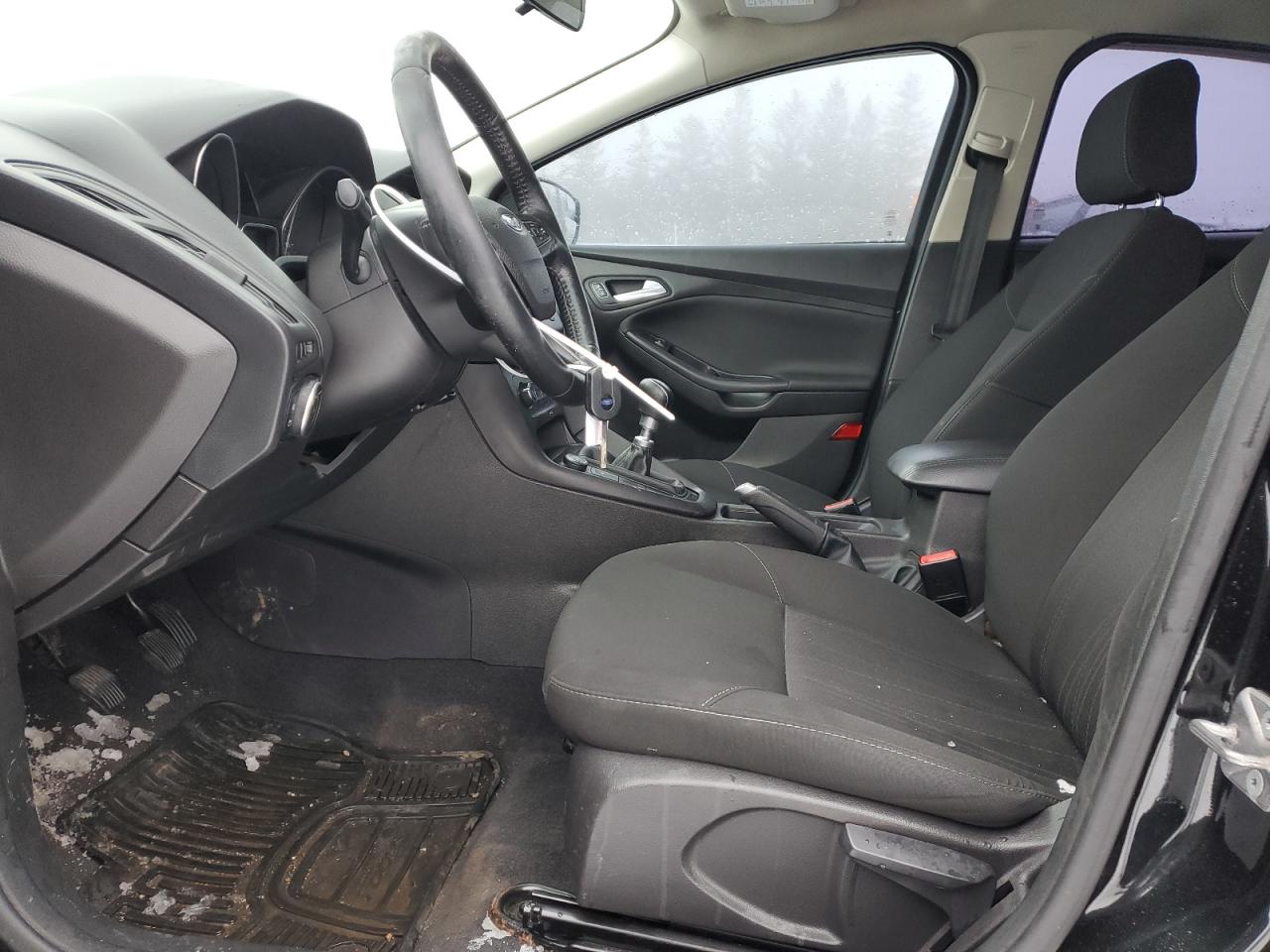 1FADP3FE8FL380753 2015 Ford Focus Se