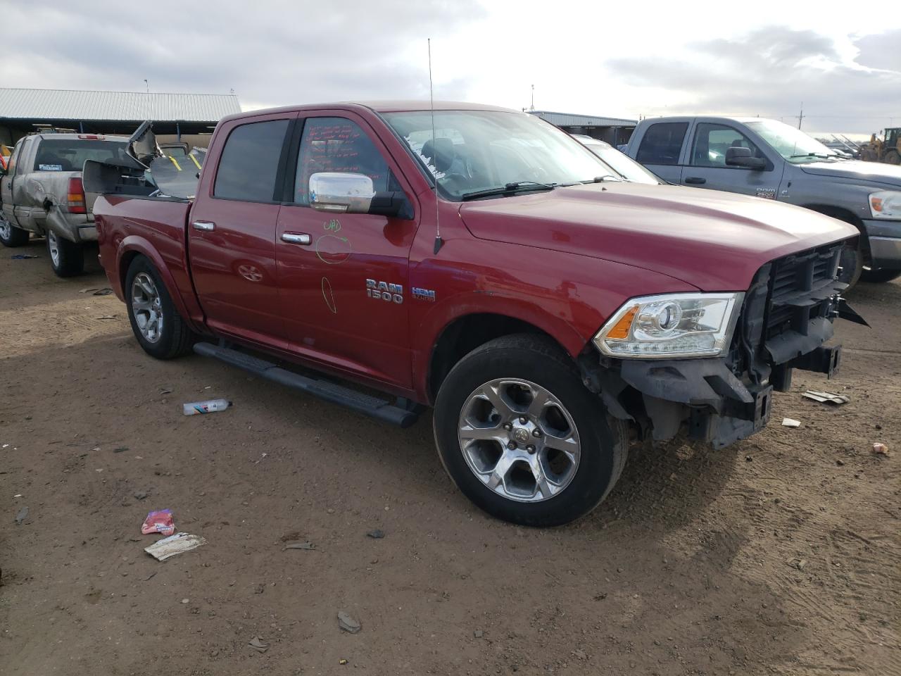 1C6RR7NT4FS643108 2015 Ram 1500 Laramie