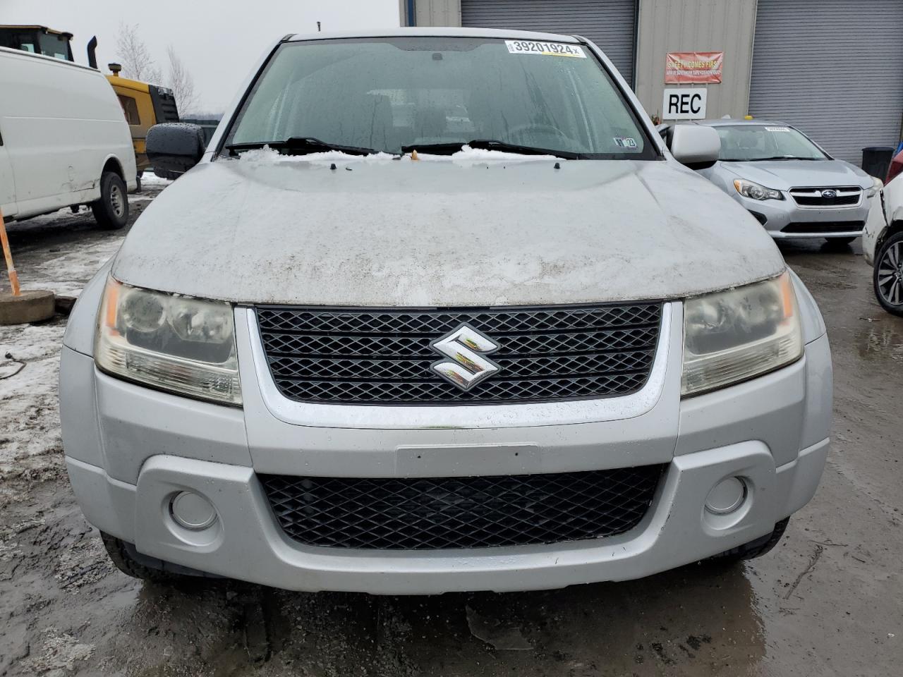 JS3TD0D21B4101929 2011 Suzuki Grand Vitara Premium