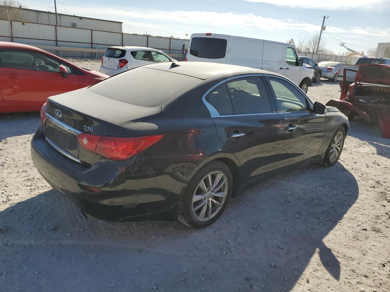 2014 Infiniti Q50 Base vin: JN1BV7AP8EM677203