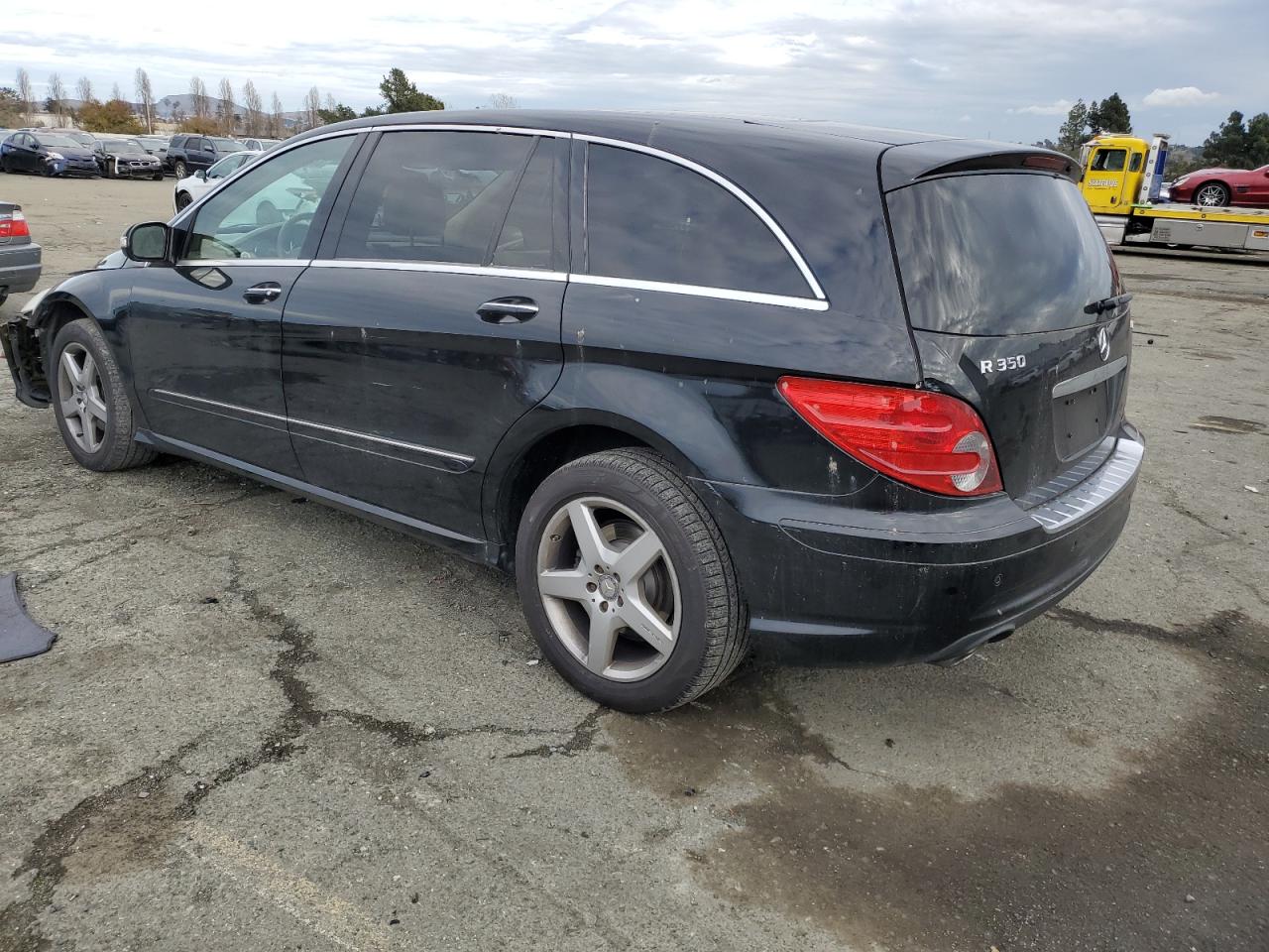 4JGCB6FE7AA111911 2010 Mercedes-Benz R 350 4Matic