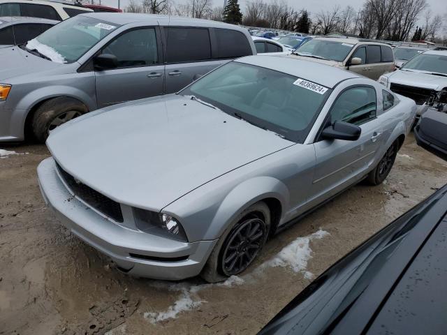 2005 Ford Mustang 