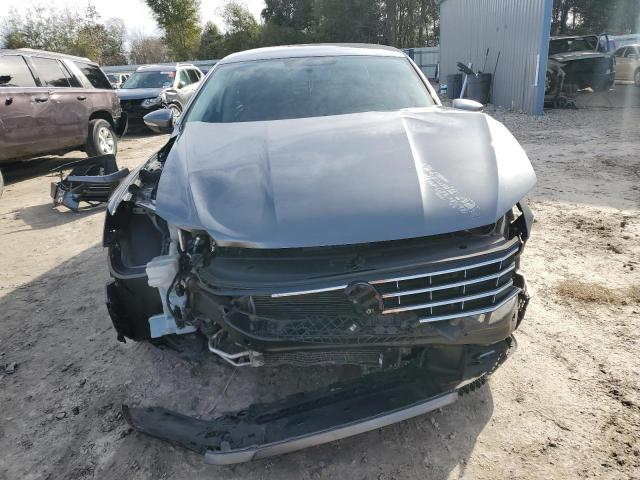 2017 VOLKSWAGEN PASSAT R-L - 1VWDT7A36HC076467