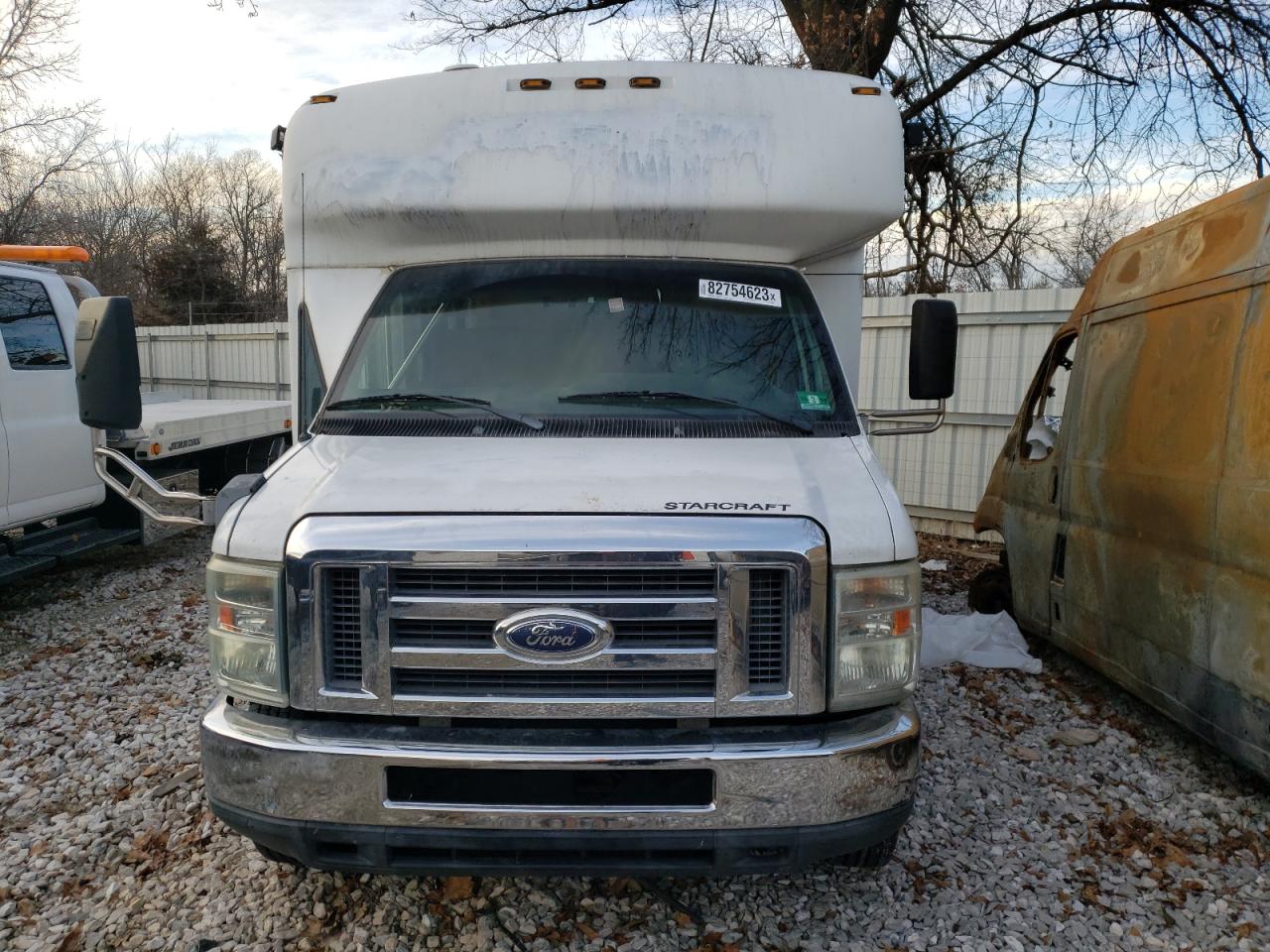 FORD ECONOLINE E450 SUPER DUTY CUTAWAY VAN