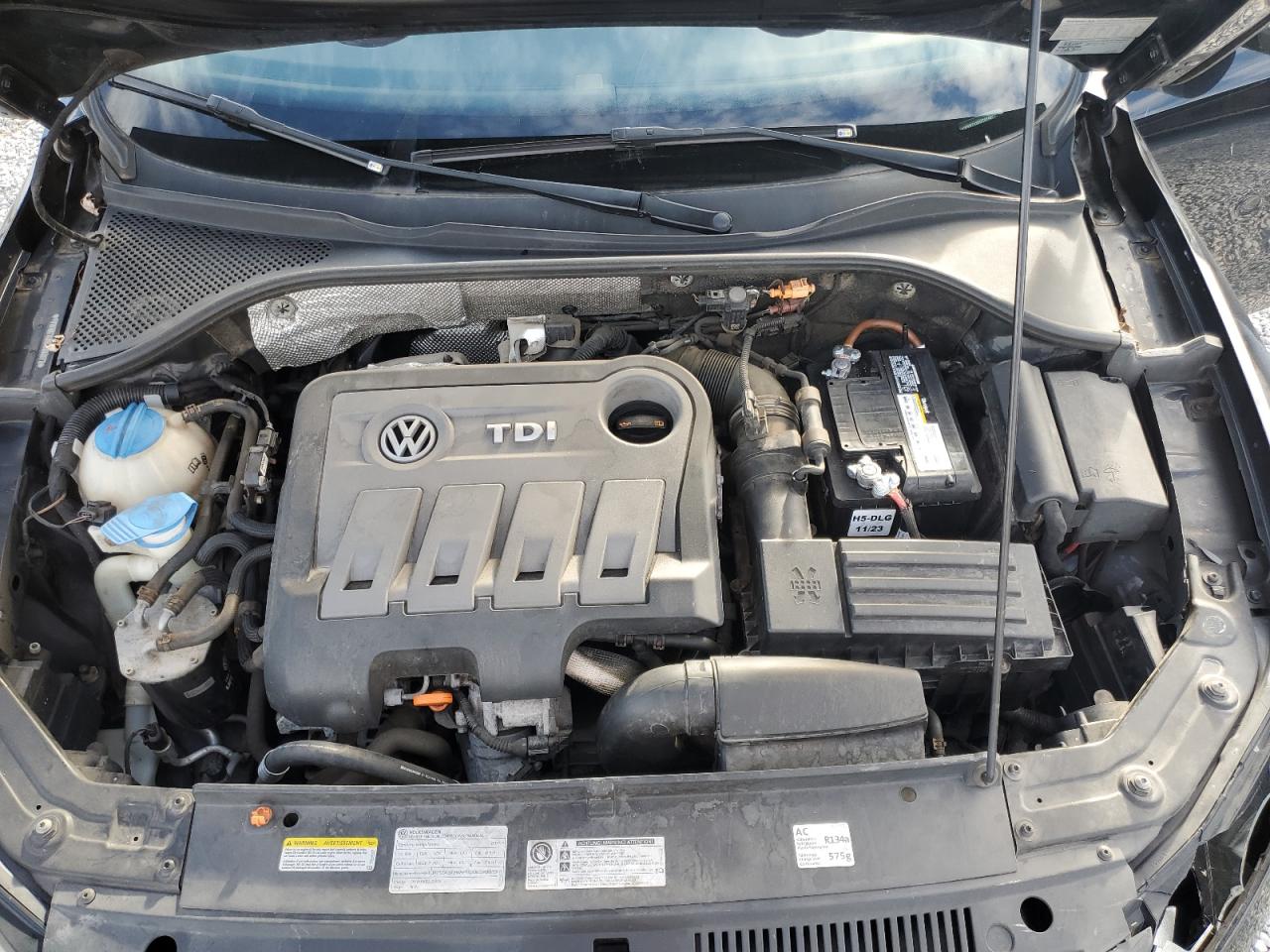 1VWBN7A35DC004672 2013 Volkswagen Passat Se