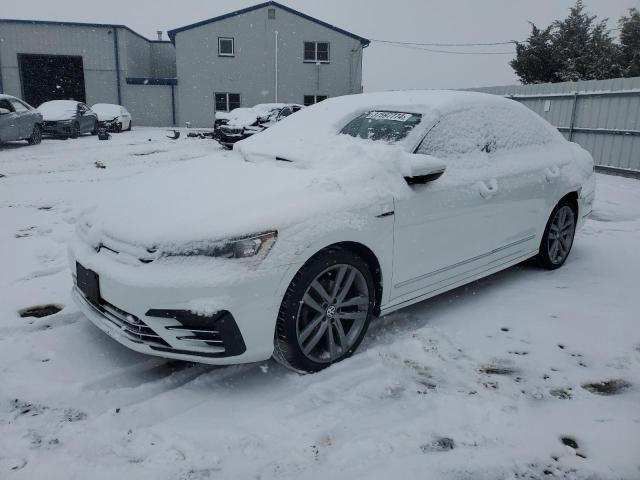 2017 Volkswagen Passat R-Line