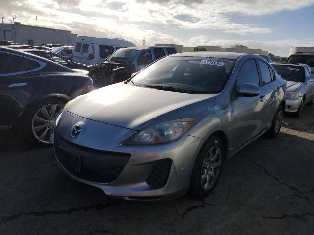 2013 Mazda Mazda3 i