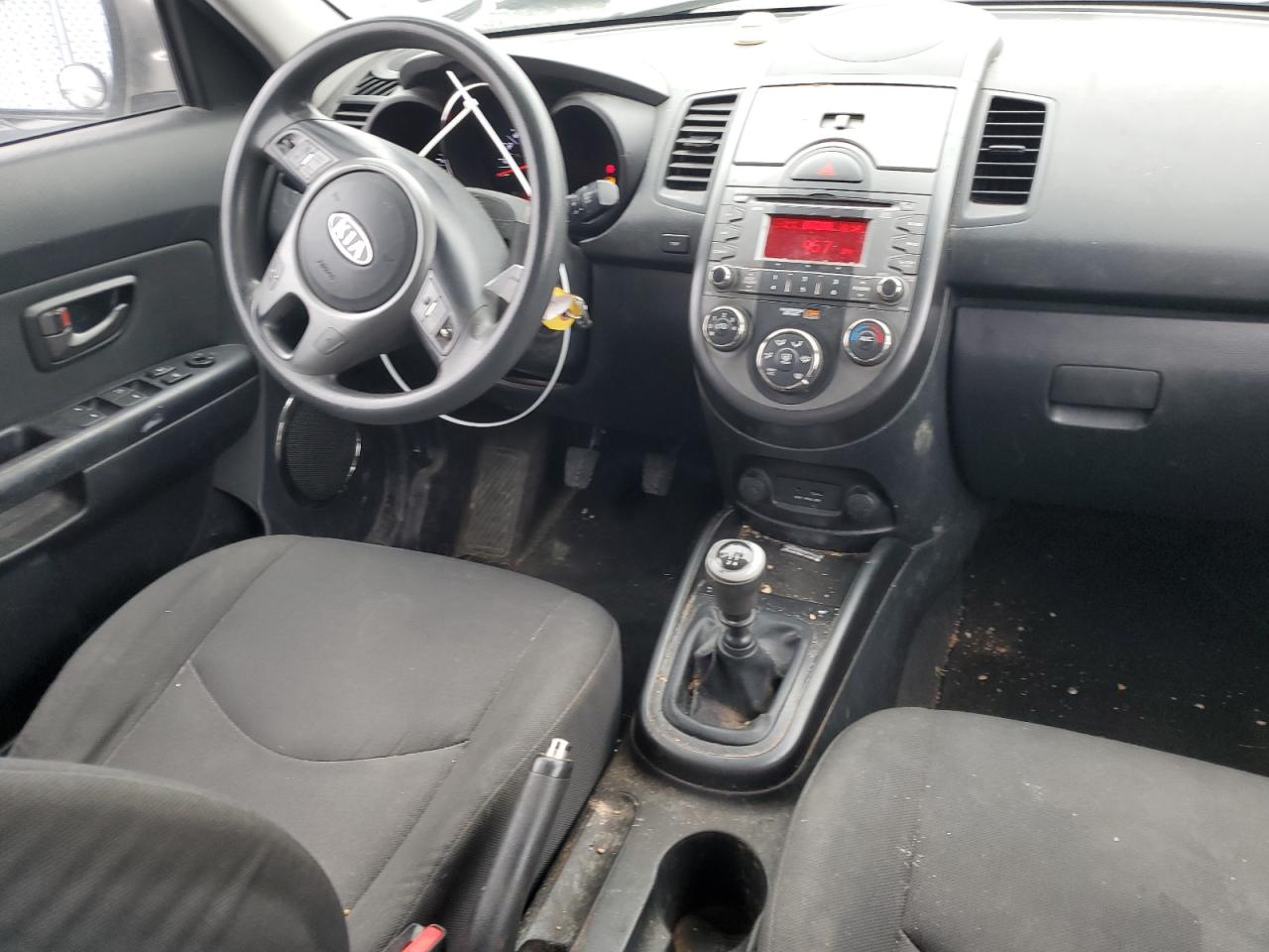 KNDJT2A2XB7282293 2011 Kia Soul +