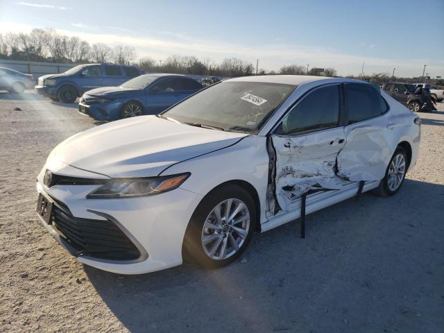 Lot #2421519931 2024 TOYOTA CAMRY LE salvage car