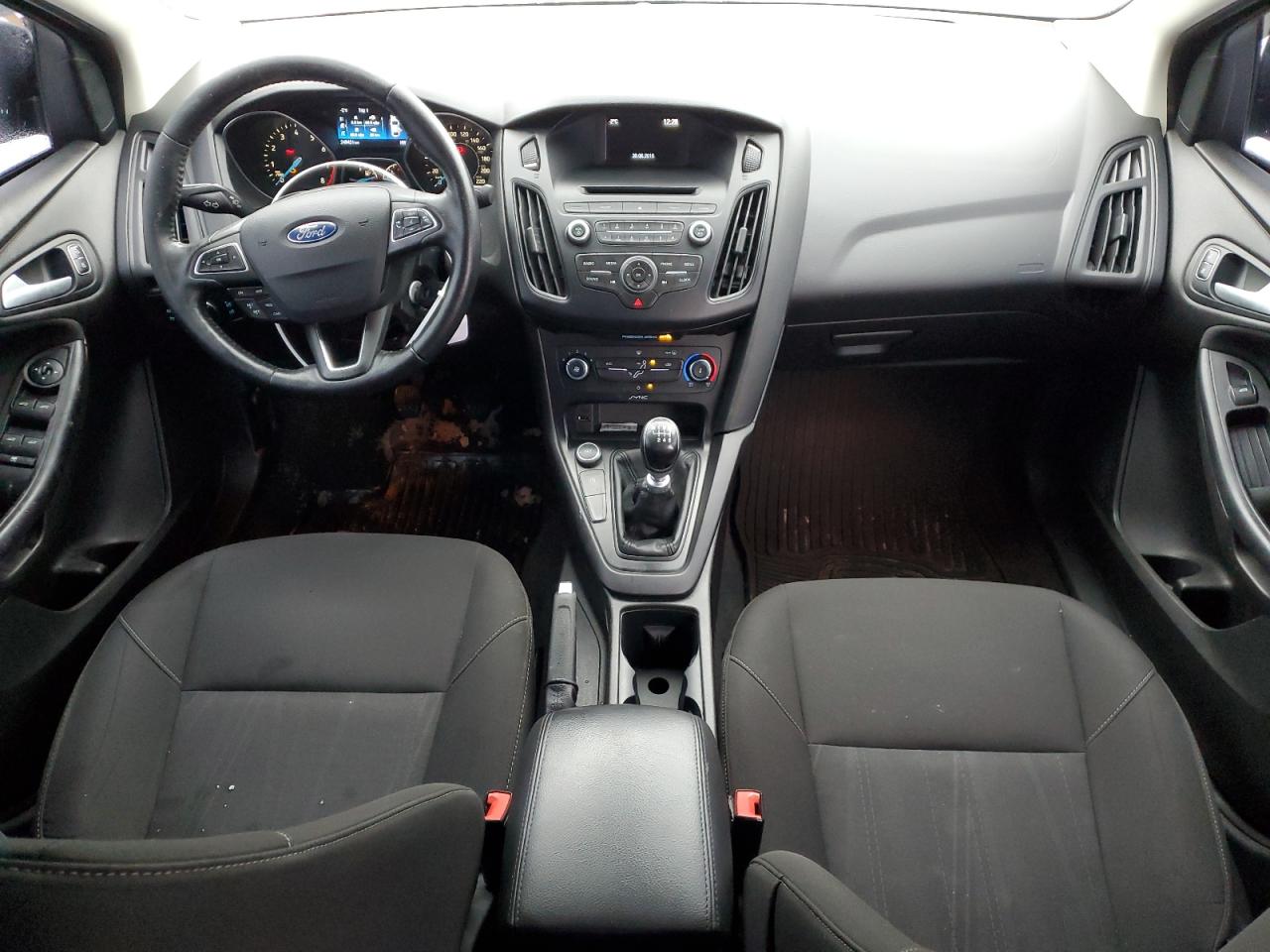 1FADP3FE8FL380753 2015 Ford Focus Se