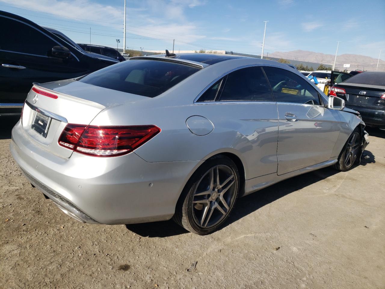 MERCEDES-BENZ E-CLASS 400