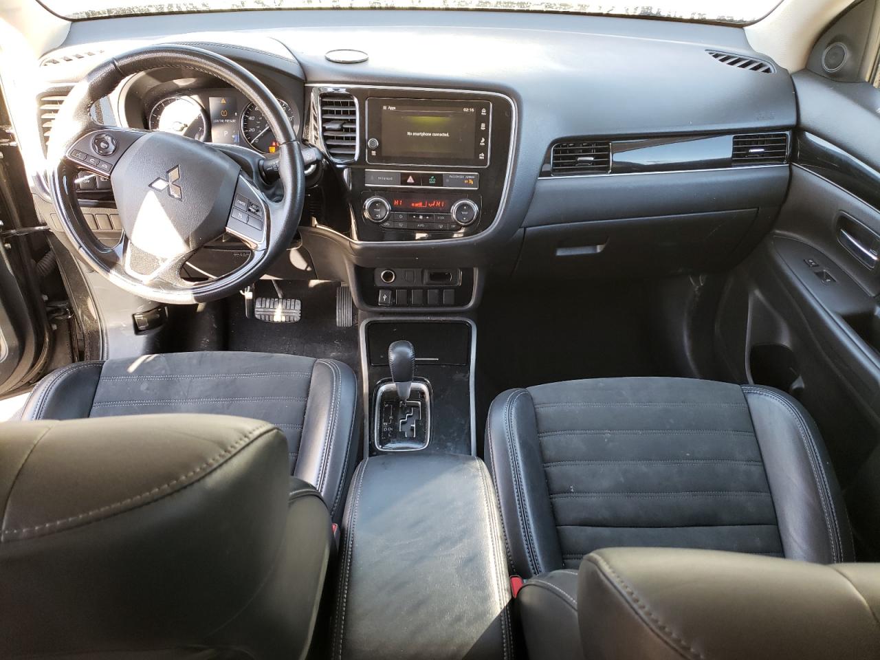 JA4AD3A35KZ045057 2019 Mitsubishi Outlander Se