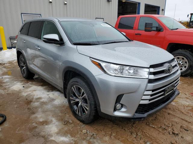 VIN 5TDBZRFH6KS737042 2019 Toyota Highlander, LE no.4