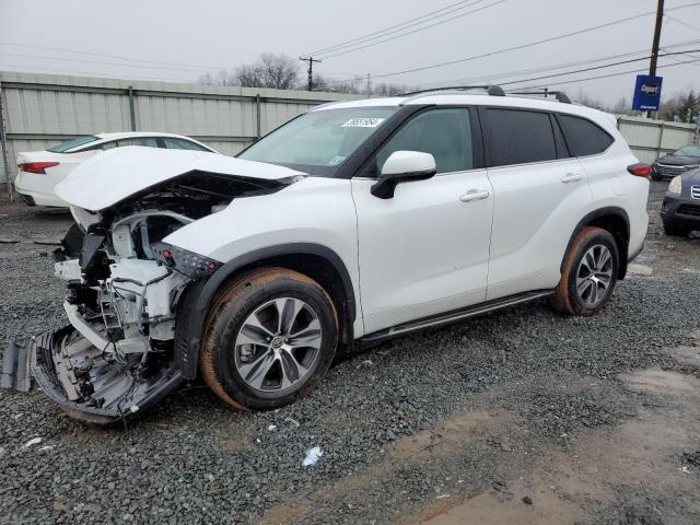 VIN 5TDKDRBH9PS041027 2023 Toyota Highlander, L no.1