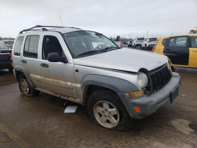 2005 Jeep Liberty Sport VIN: 1J4GL48KX5W636328 Lot: 38973494