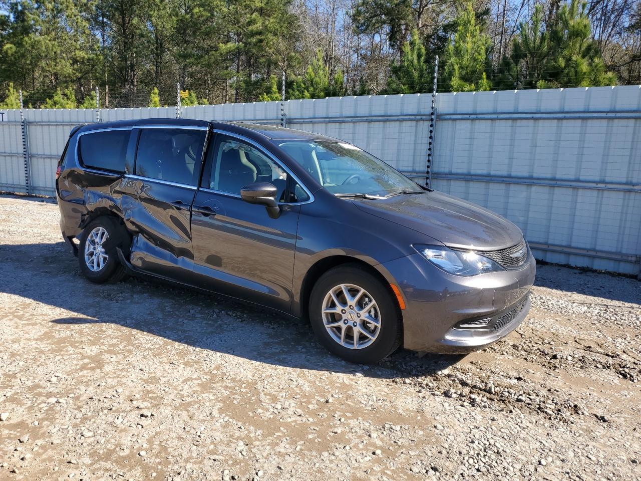 Lot #2369360683 2023 CHRYSLER VOYAGER LX