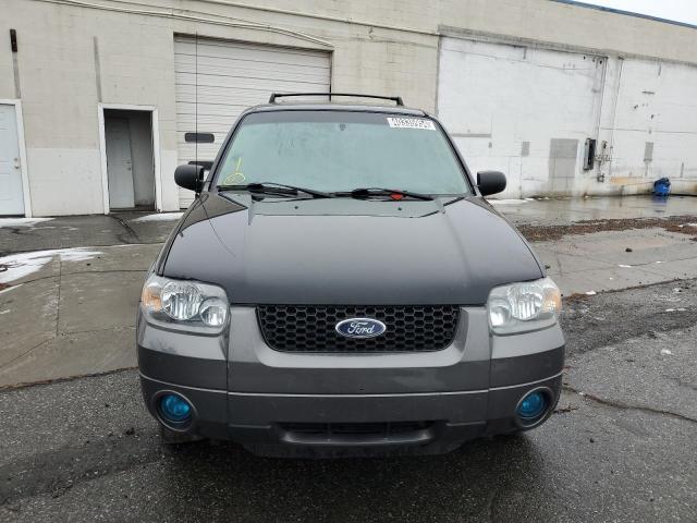 VIN 2T3A1RFV4NC311945 2005 FORD ESCAPE no.5