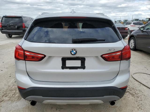  BMW X1 2017 Серебристый