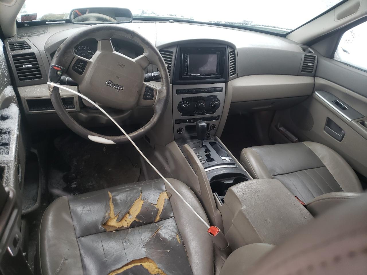 1J8HR48N95C645910 2005 Jeep Grand Cherokee Laredo