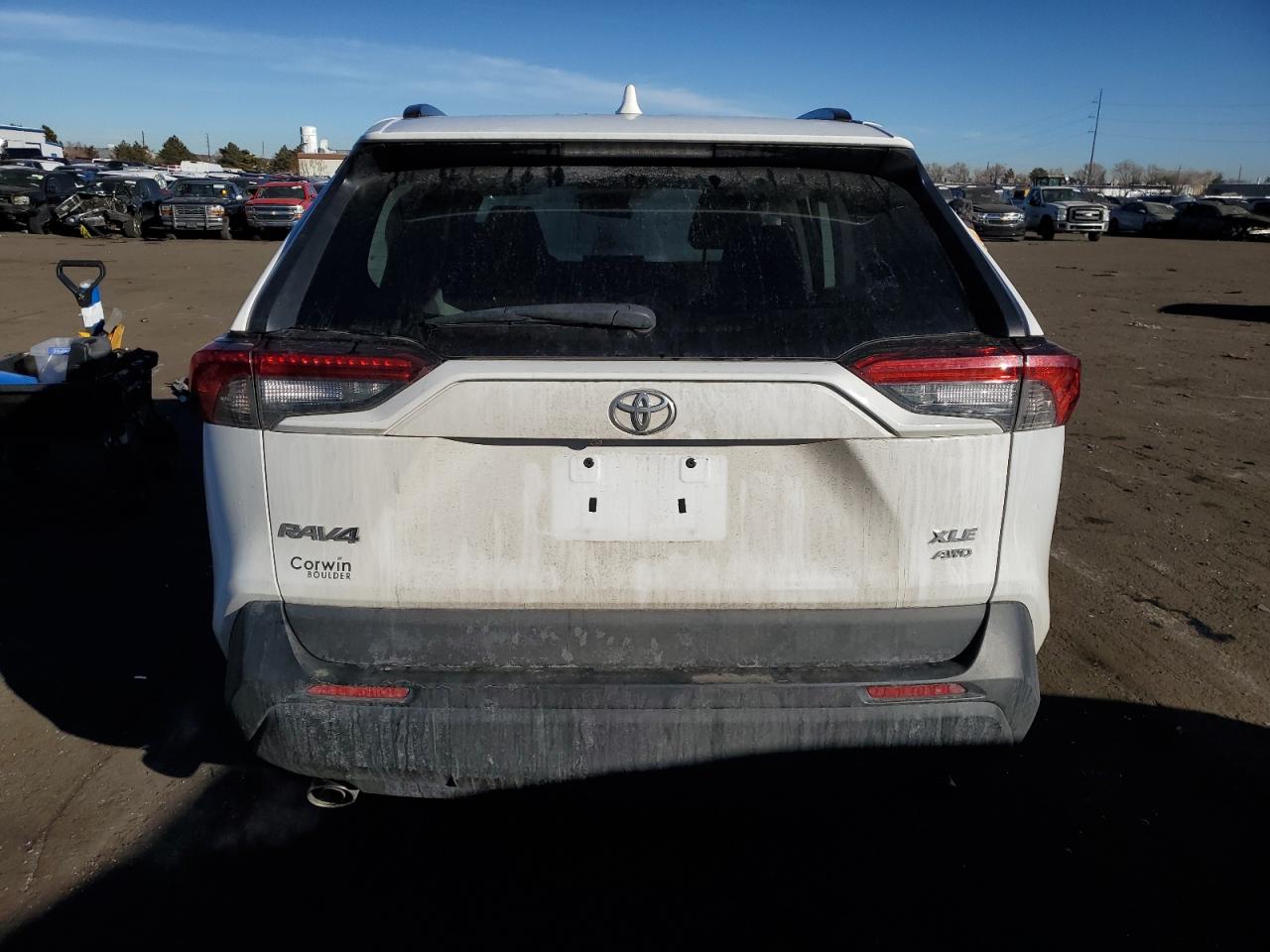 2021 TOYOTA RAV4 XLE 2.5L  4(VIN: 2T3P1RFV5MW203910